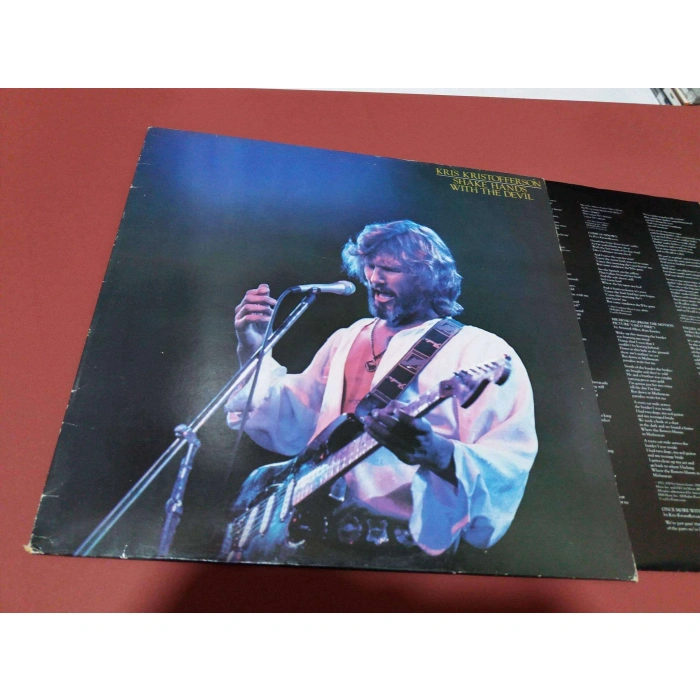 KRIS KRISTOFFERSON SHAKE HANDS WITH THE DEVIL