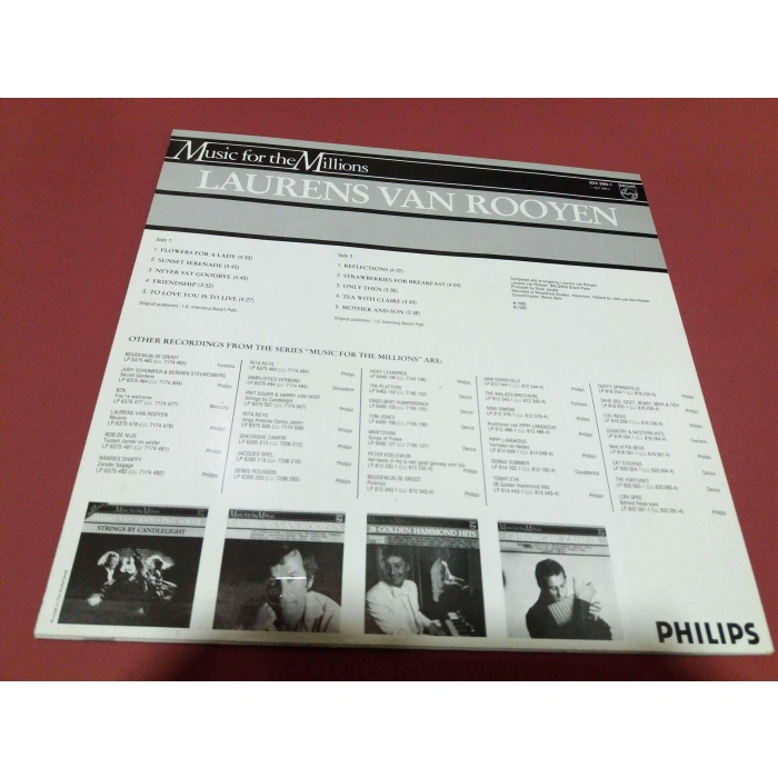 LAURENS VAN ROOYEN FLOWERS