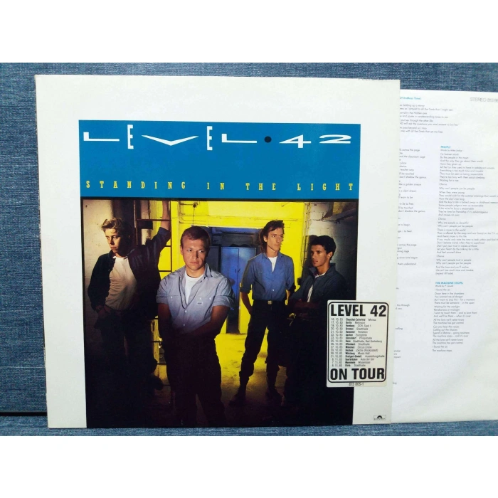 LEVEL 42 STANDING IN THE LIGHT