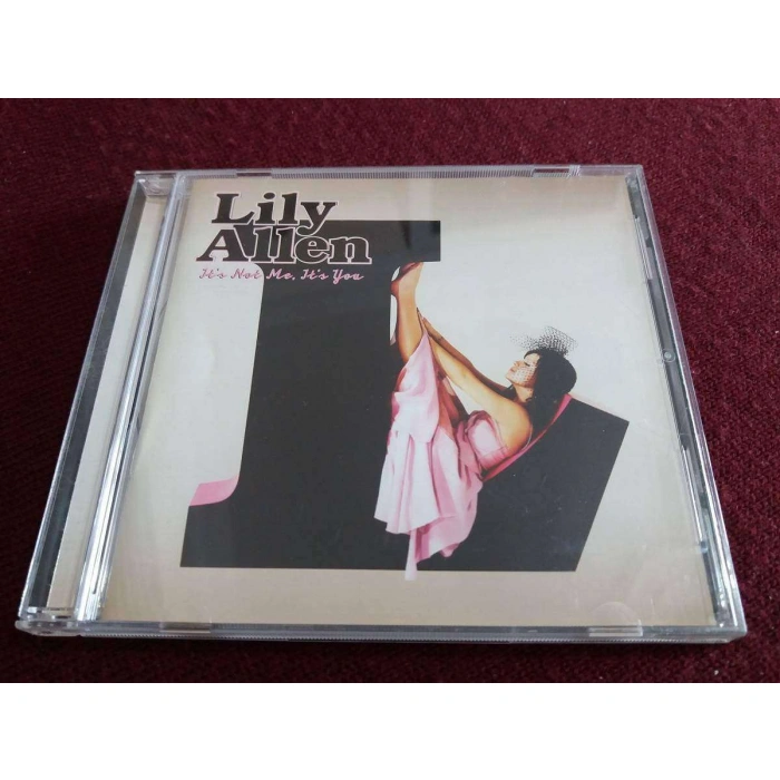 LILY ALLEN ITS NOT ME