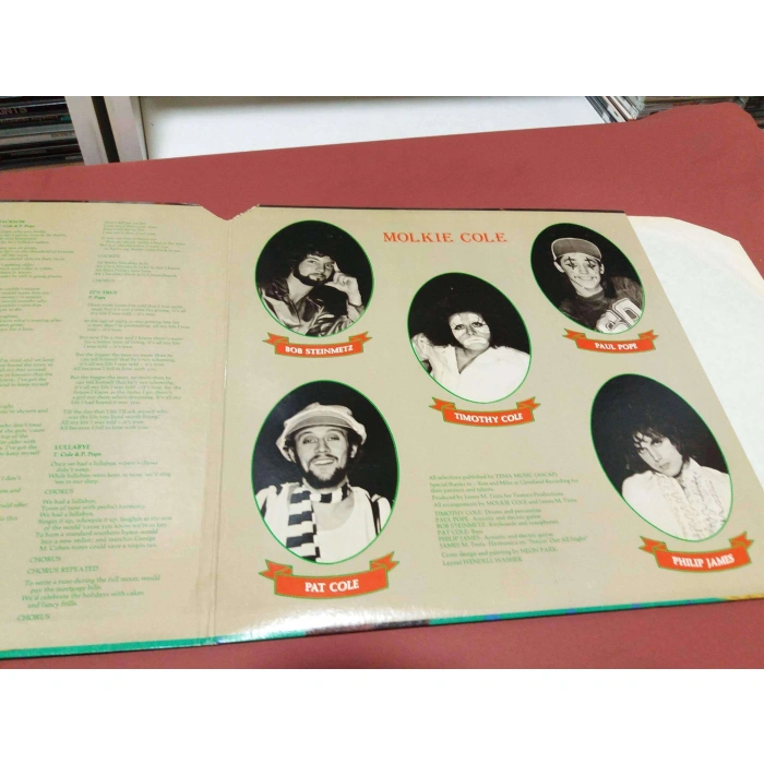 MOLKIE COLE