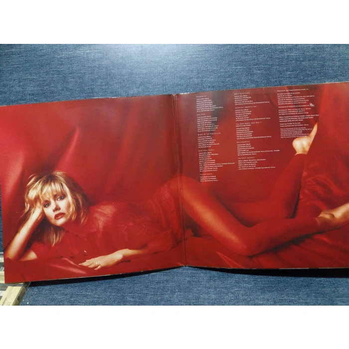 OLIVIA NEWTON JOHN SOUL KISS