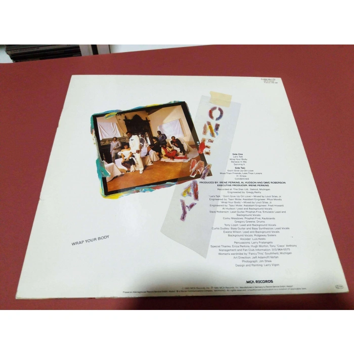 ONE WAY WRAP YOUR BODY