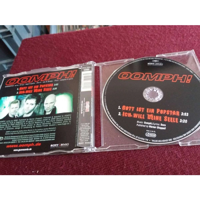 OOOMPH GOTT IST EIN POPSTAR