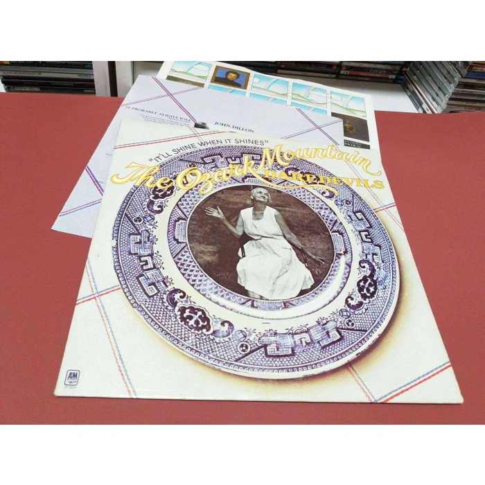 OZARK MOUNTAIN DAREDEVILS SHINE