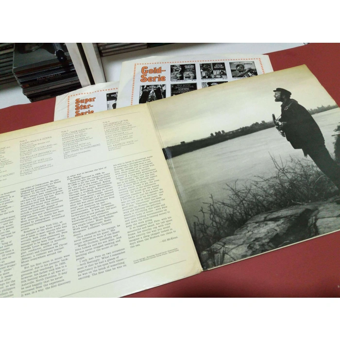 PETE SEEGER THE WORLD BEST OF     2 LP