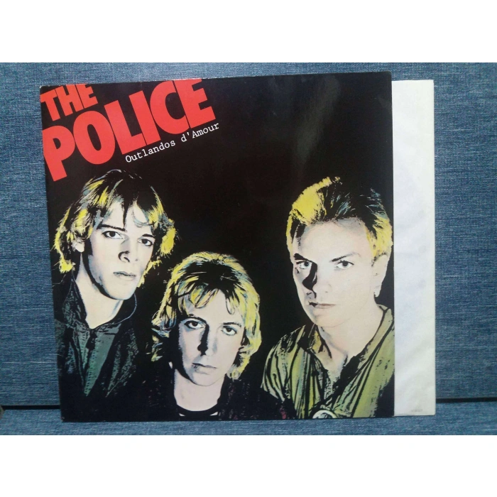 POLICE OUTLANDOS DAMOUR