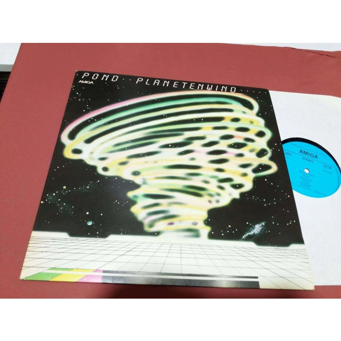 POND PLANETENWIND
