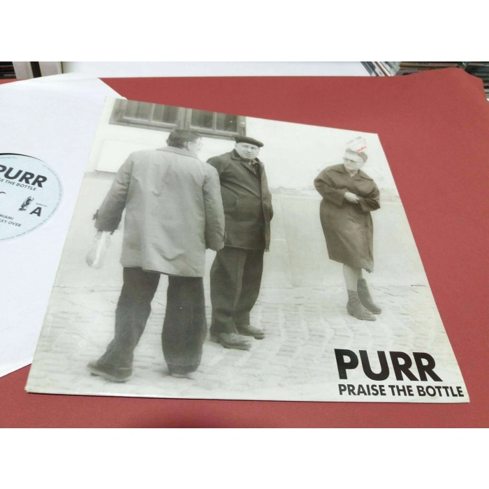 PURR PRAISE THE BOTTLE