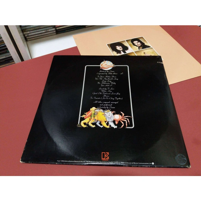 QUEEN A DAY AT THE RACES