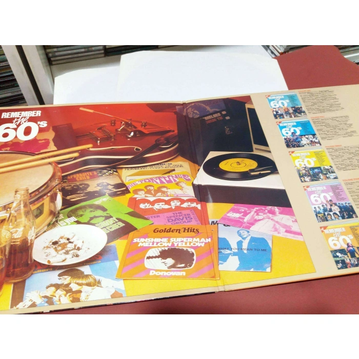 REMEMBER THE 60S 32 GOLDEN OLDIES   2 LP