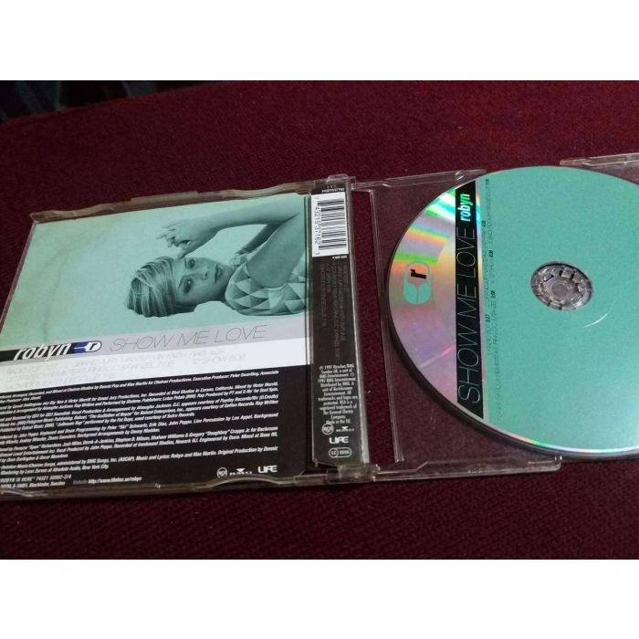 ROBYN SHOW ME LOVE MAXI