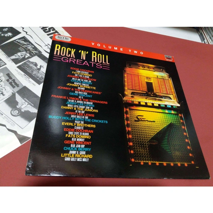 ROCK N ROLL GREATS