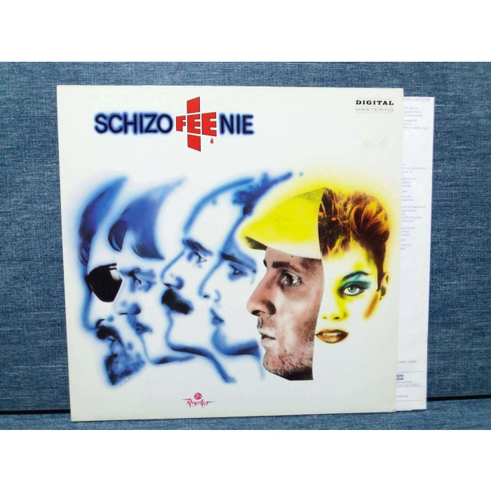 SCHIZO FEENIE