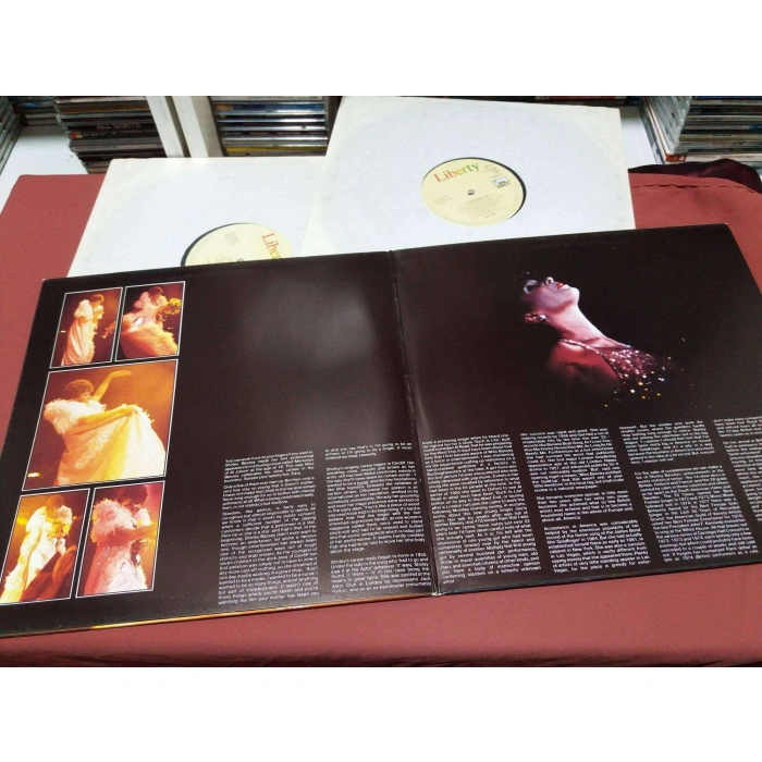 SHIRLEY BASSEY 25th ANNIVERSARY    2 LP