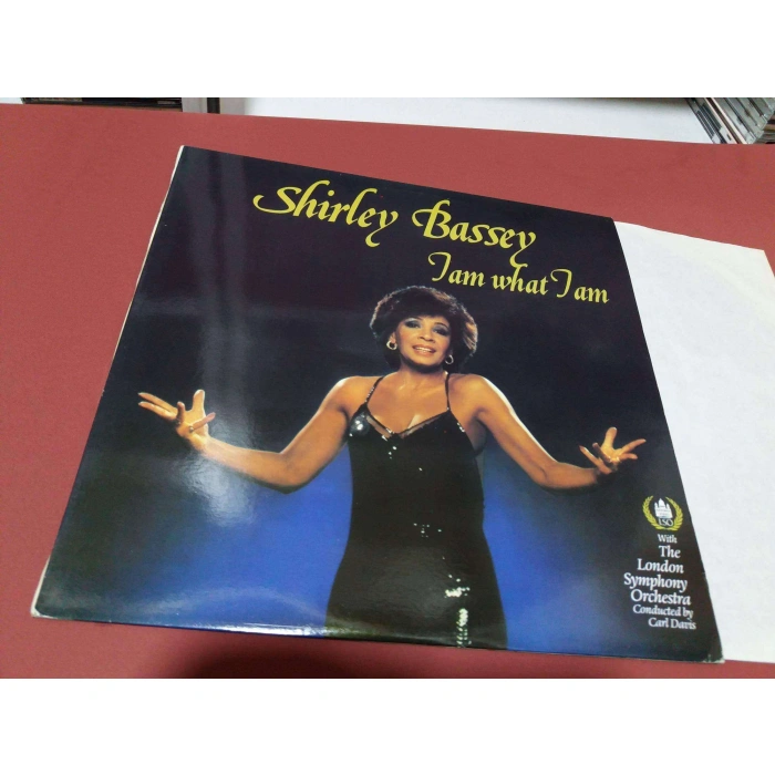 SHIRLEY BASSEY I AM WHAT I AM