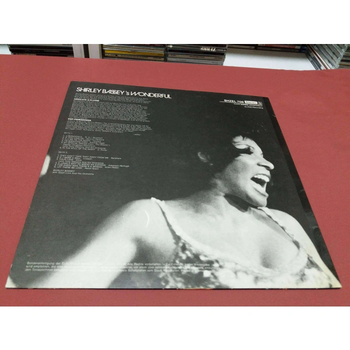 SHIRLEY BASSEY WONDERFUL