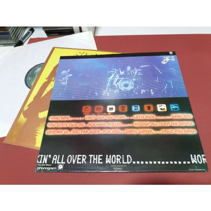 STATUS QUO ROCKIN ALL OVER THE WORLD