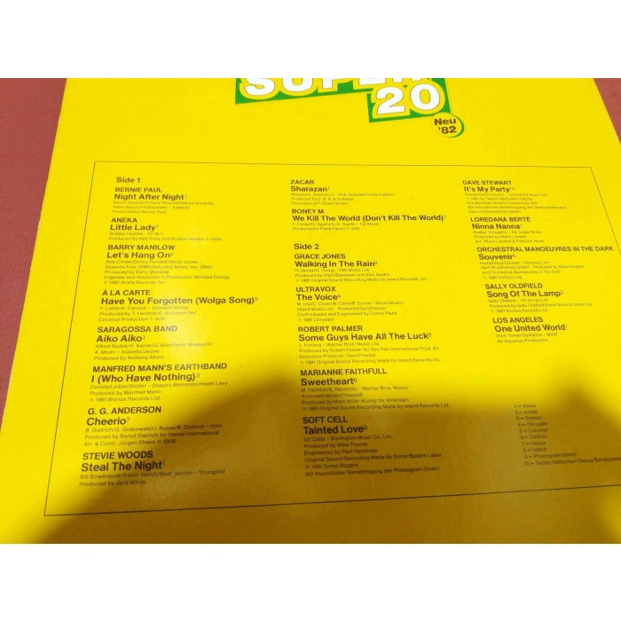 SUPER 20 HITS NEU 82