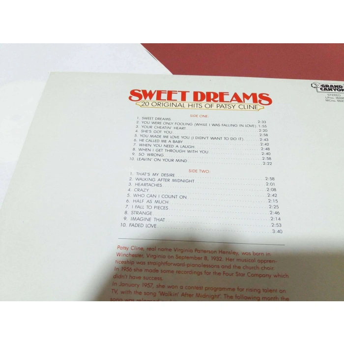 SWEET DREAMS 20 ORIGINAL HITS
