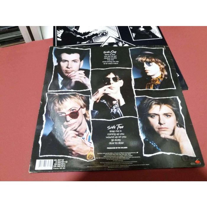 THE CARS DOOR THE DOOR