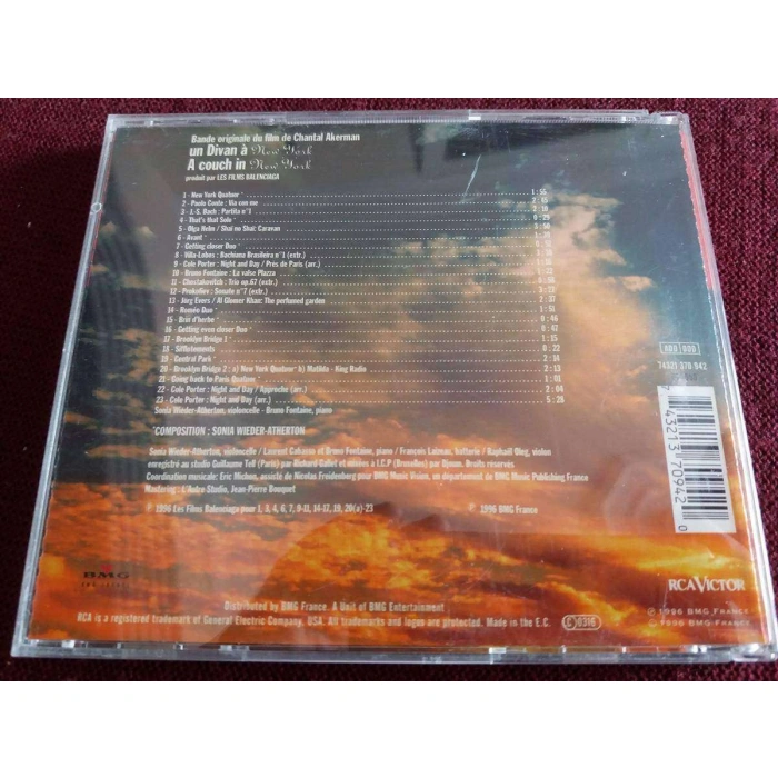 UN DIVAN A COUCH IN NEW YORK FILM MUSIC