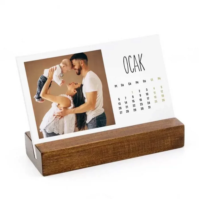 12 Fotoğraflı Kişiye Özel 2025 Masa Takvimi