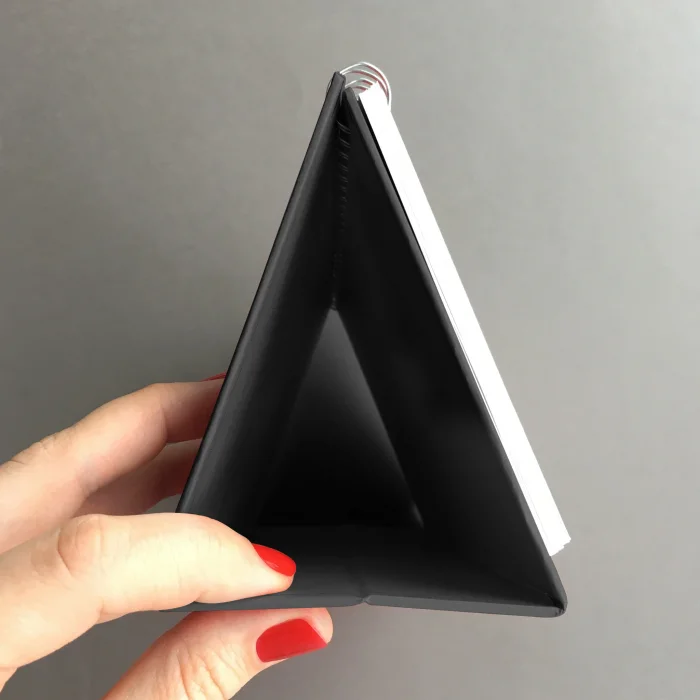 2026 Paris Masa Takvimi - Önceki ve Sonraki Ay Görünümlü Vintage Paris İllüstrasyonlu Takvim | Eyfel Kulesi, Louvre, Seine River, Montmartre Temalı