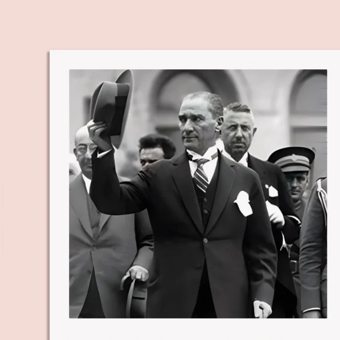 2027 Atatürk Masa Takvimi | Rustik Ahşap Tabanlı Masaüstü Takvimi