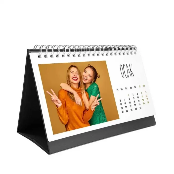 Arkadaşlara Özel 12 Fotoğraflı 2025 Masa Takvimi