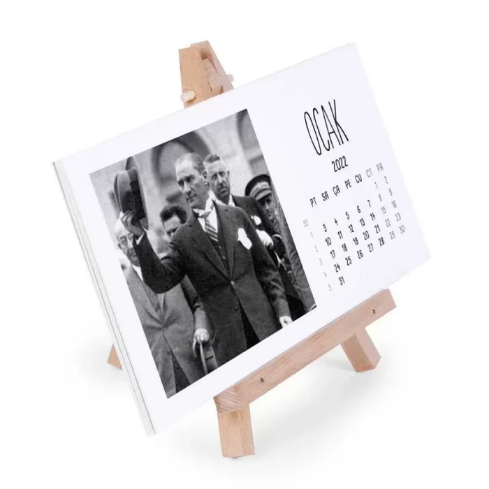 Atatürk Fotoğraflı 2025 Takvim Şövale Masa Takvimi