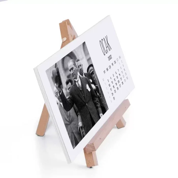 Atatürk Fotoğraflı 2026 Takvim Şövale Masa Takvimi