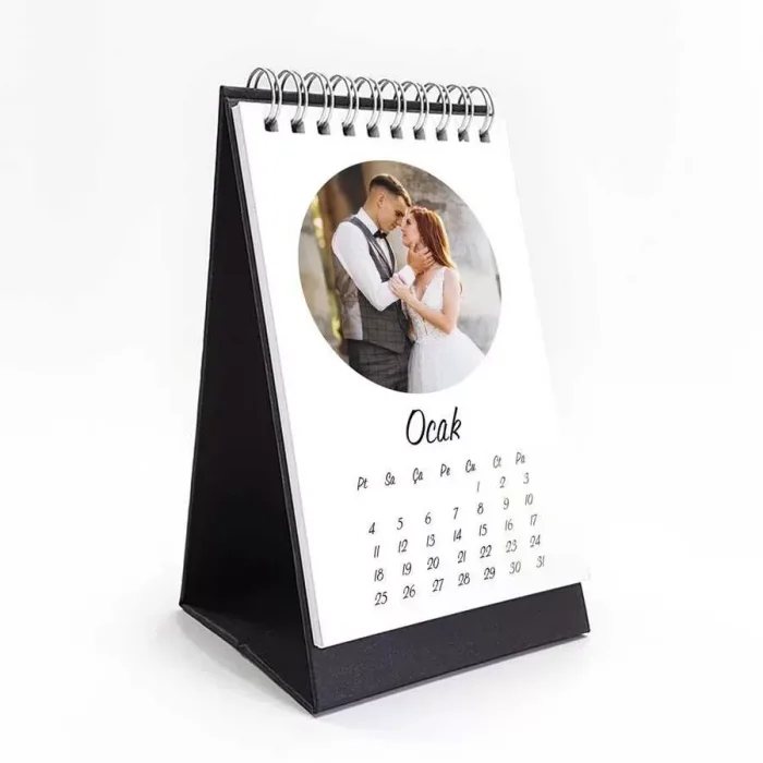 Kişiye Özel 12 Fotoğraflı 2025 Masa Takvimi