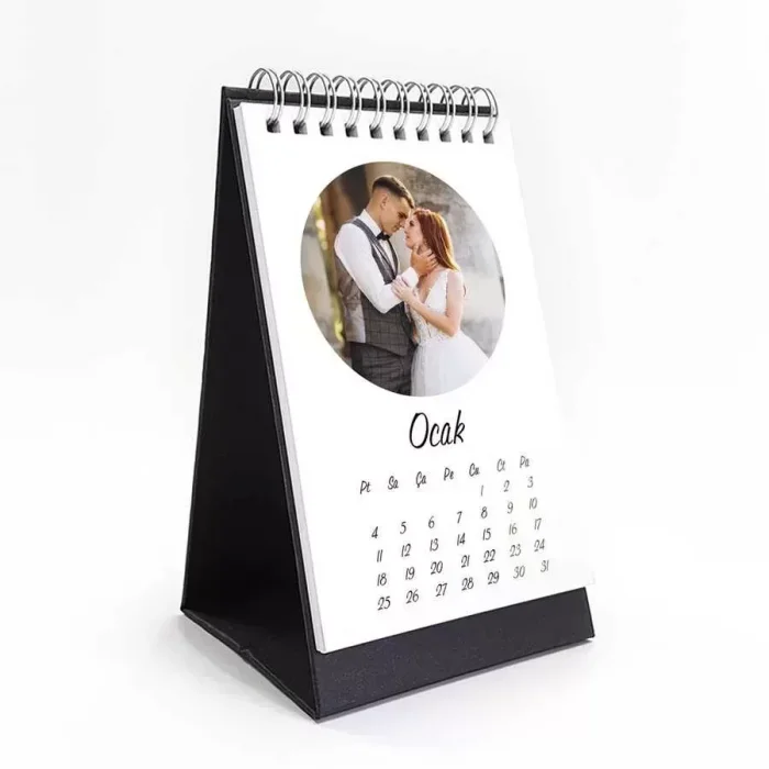 Kişiye Özel 12 Fotoğraflı 2026 Masa Takvimi