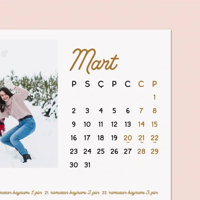 Kişiye Özel Ahşap Standlı 2027 Masa Takvimi – Fotoğraflı Hediyelik Takvim