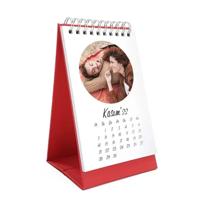 Kişiye Özel Yuvarlak Fotoğraflı 2025 Masa Takvimi Dikey Kırmızı