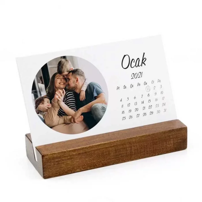 Kişiye Özel Yuvarlak Fotoğraflı 2026 Masa Takvimi