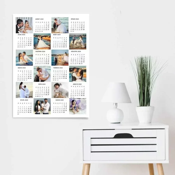 Sevgililere Özel Fotoğraflı 2025 Duvar Takvimi - 35x50cm Çerçevesiz