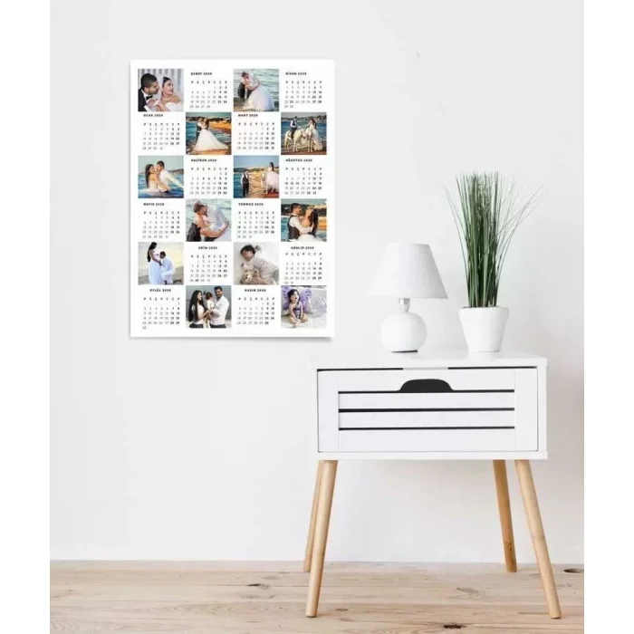 Sevgililere Özel Fotoğraflı 2025 Duvar Takvimi - 35x50cm Çerçevesiz