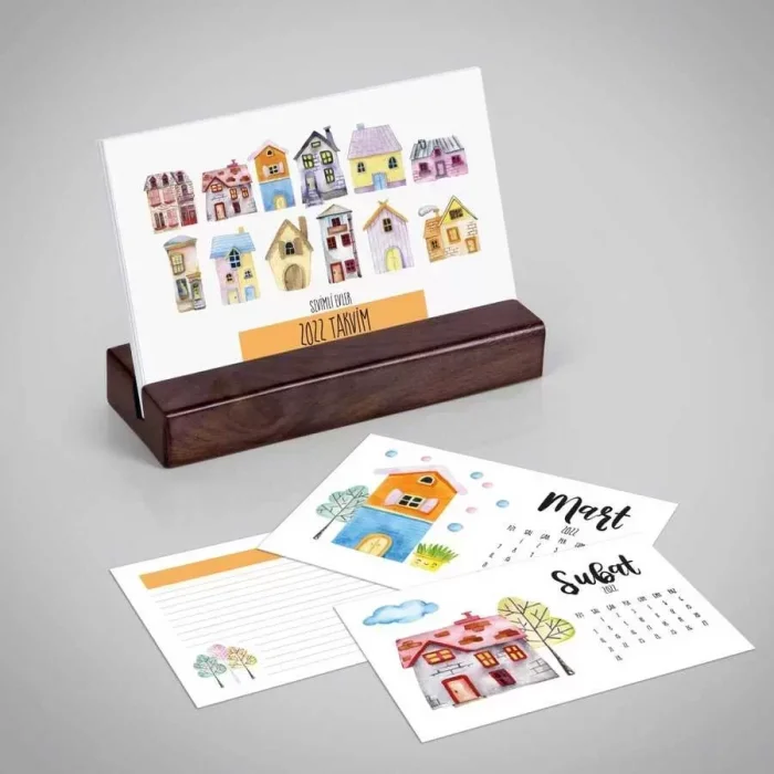 Sevimli Evler Masa Takvimi | Ahşap Tabanlı 2026 Masa Takvimi