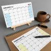 Amerikan Standardı 2025 Masa Takvimi(Pazar Günü Başlangıç),Ahşap Şövale Takvim, Aylık Planlamalı Takvim, Pastel Renkler, Yapılacaklar Listesi(Arka Sayfalar)