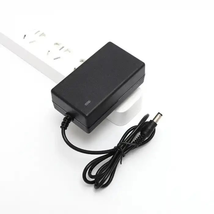 21 Volt 5s 1 Amper Lityum Şarj Cihazı