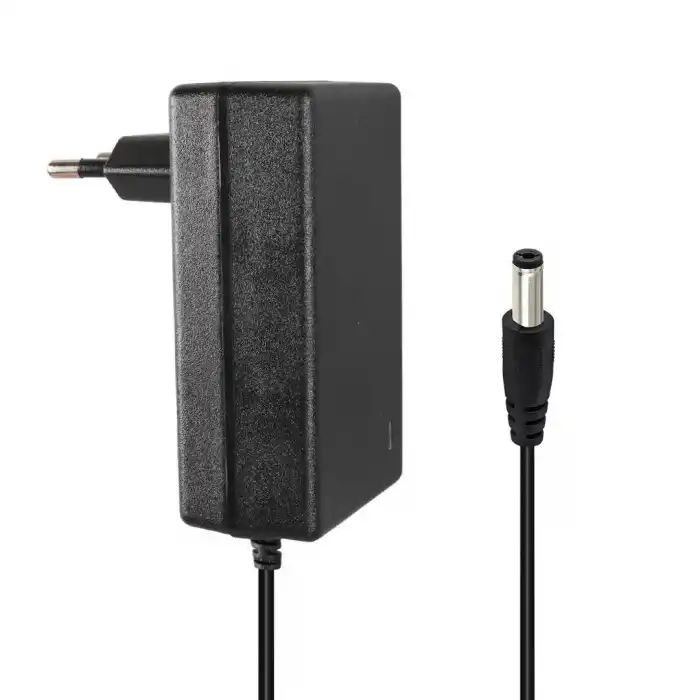 8.4 Volt (2s Lion) - 2 Amper 5.5x2.5mm Uçlu  Kırmızı Yeşil Ledli Yerli Üretim Lityum Ion Şarj Adaptörü