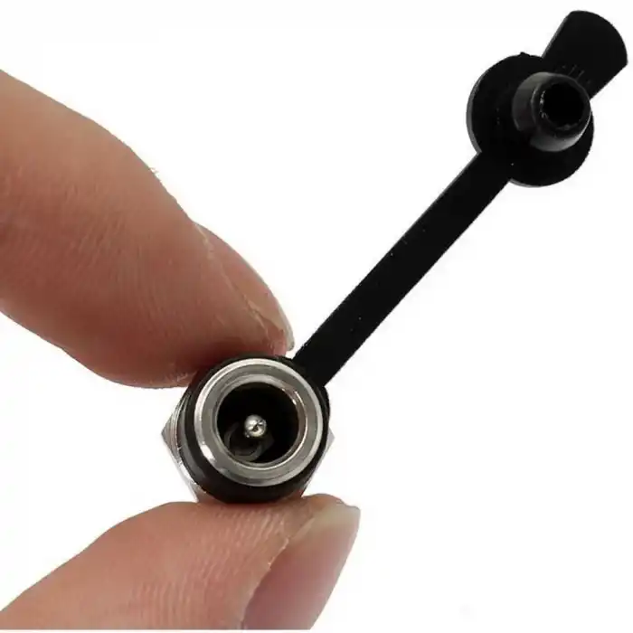 Silikon Kapaklı Suya Dayanıklı 5.5X2.0 Somunlu DC Jak