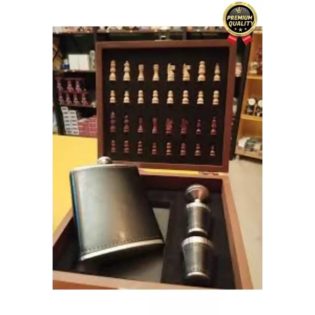 Deluxe Paslanmaz Çelik 8.Oz 2 Shot Bardaklı Satrançlı Ahşap Kutulu Alkol Deri Matara Seti 20*18 Cm
