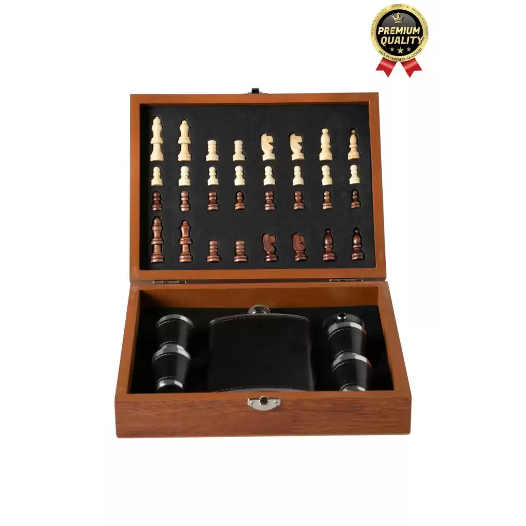 Deluxe Paslanmaz Çelik 8.Oz 4 Shot Bardaklı Satrançlı Ahşap Kutulu Alkol Matara Seti 24*18 Cm