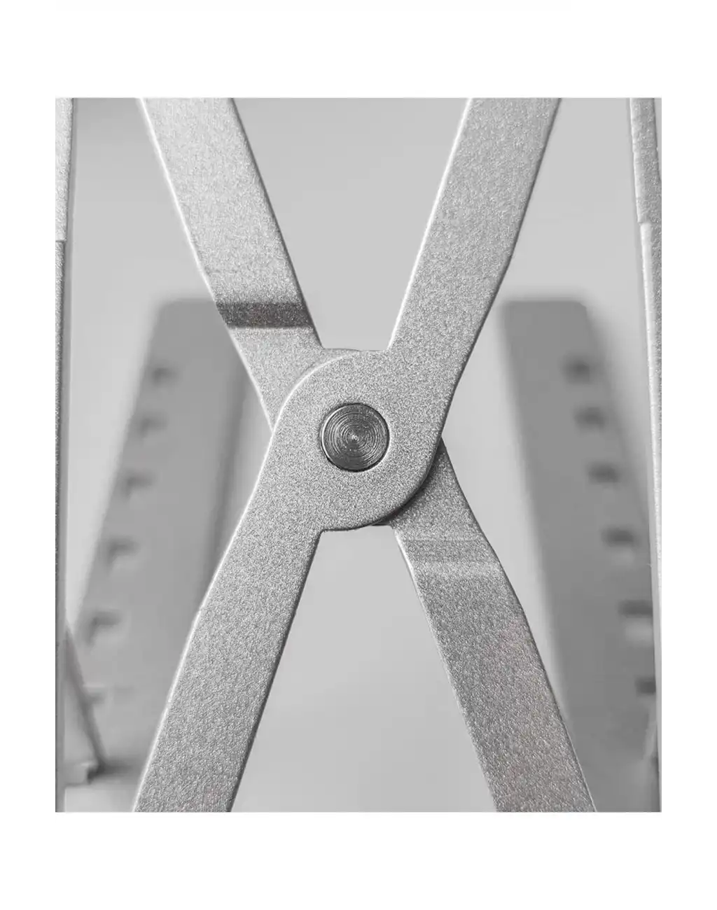 Taşınabilir Katlanır Kaymaz Ayarlı Metal Notebook Dizüstü Bilgisayar Yükseltici Laptop Standı