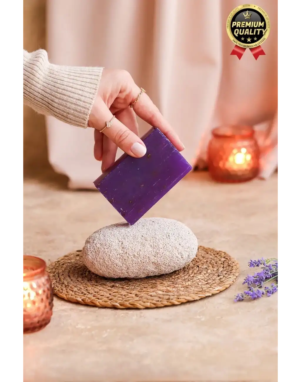 Organik Ferah Koku Cilt Bariyerini Güçlendirir Nemlendirir Parçacıklı %100 Doğal Lavanta Sabunu