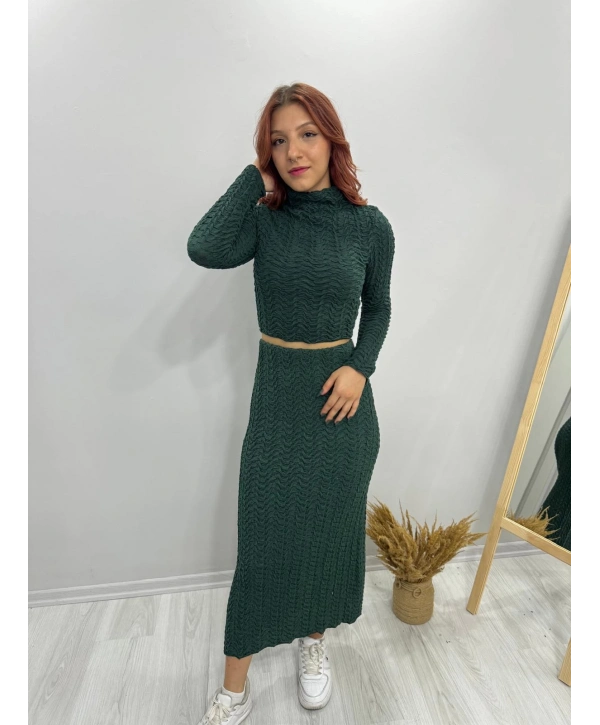 YEŞİL ETEKLİ TAKIM