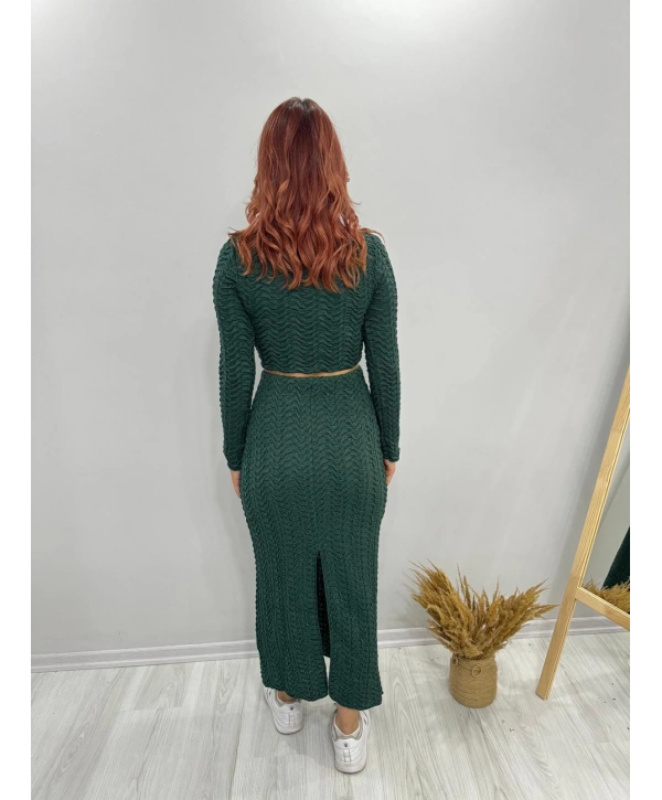 YEŞİL ETEKLİ TAKIM